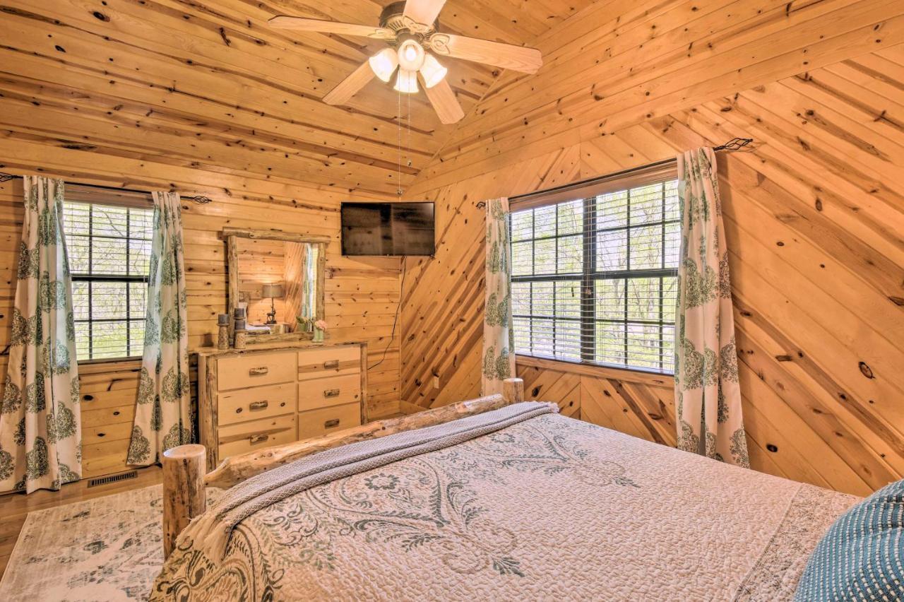 Cozy Hiawassee Cabin With Fire Pit And Mtn Views! Exterior foto